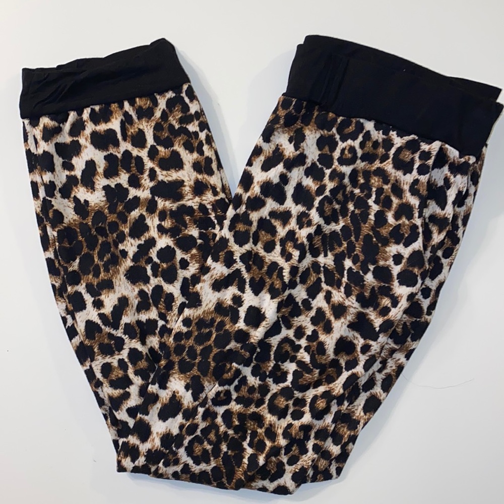 Celeste Joggers. XLarge. Leopard Print. Pockets. Gently Loved.